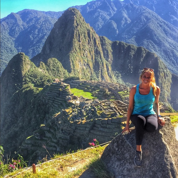 Meet your Posher, Felicia - Picture 5 of 8